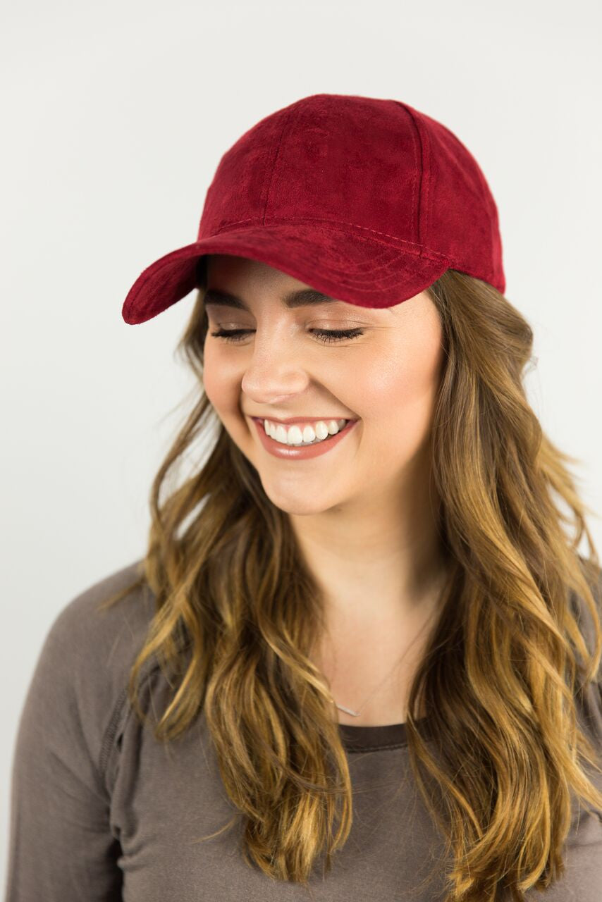 Suede Baseball Cap in Burgundy