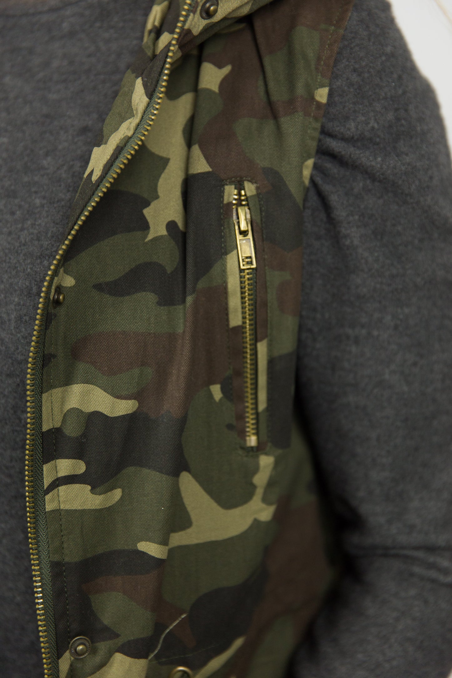Camouflage Drawstring Waist Military Hoodie Vest