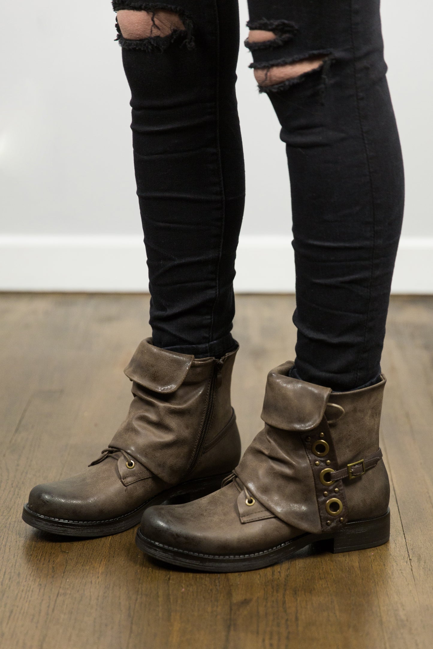 Taupe Short Brown Boot
